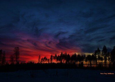 Auringonlasku Alakylässä